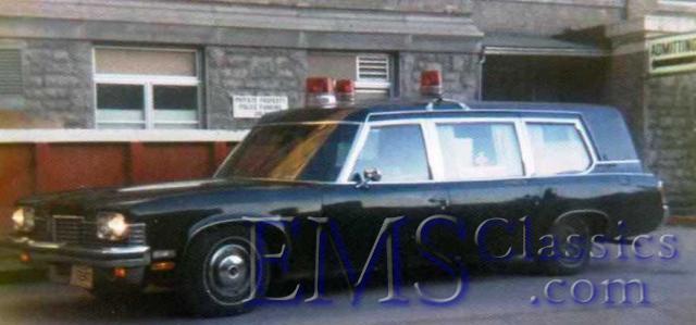 1973SuperiorPontiac,SneathStrilchuckFH,DauphinMB,photoTerryLange.jpg