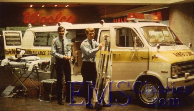 1974Dodge,RejeanDenisBillMcComb,CalgaryAB,photoBillMcComb.jpg