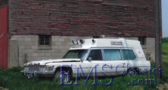 1974SuperiorCadillac04,AmherstburgON,2007photoWaltMcCallcomp.jpg