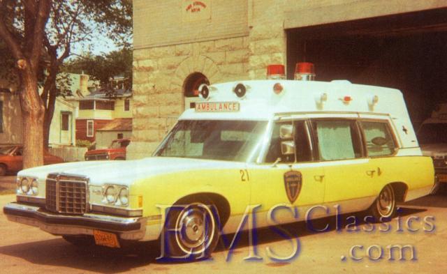 1974SuperiorPontiac,exWylie,photoTerryLangecompressed.jpg
