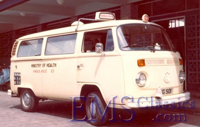 1974VW01notebellonbumper.jpg
