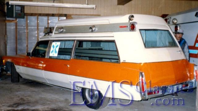 1976SSCadillac,WebsterCityIA01.jpg