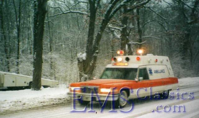 1976SuperiorCadillac05,carphotoBruceBiancalanax.jpg