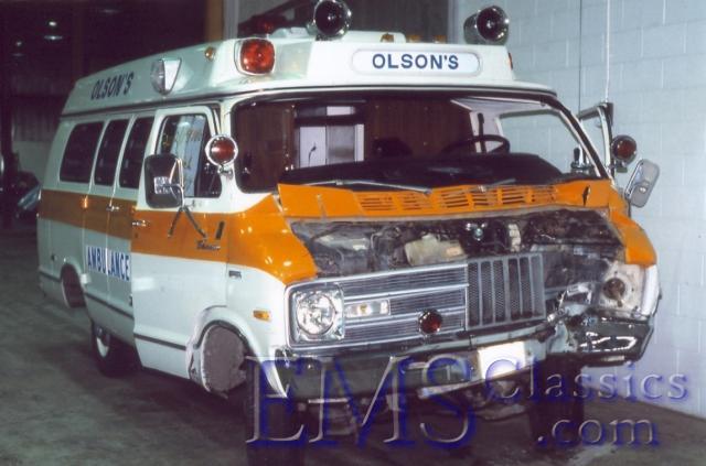 1976SuperiorDodge,Olsons,Regina.jpg