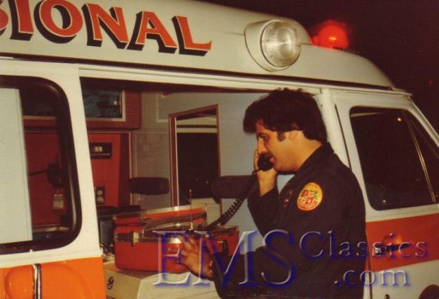 1977LouFarahcallingtheLosAngelesbasehospital.jpg