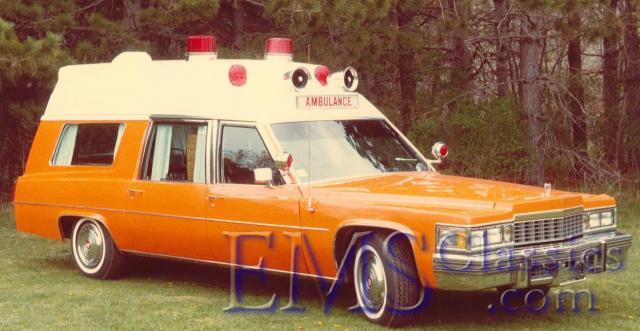 1977SuperiorCadillac,CarrollIA01,photoDrRogerWhite.jpg