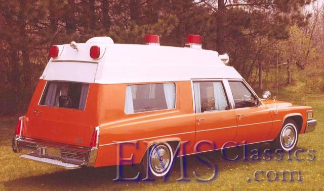 1977SuperiorCadillac,CarrollIA02,photoDrRogerWhite.jpg