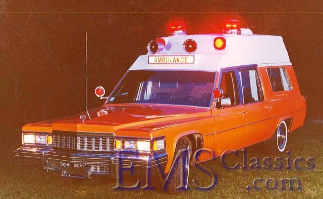 1977SuperiorCadillac,CarrollIA03,photoDrRogerWhite.jpg
