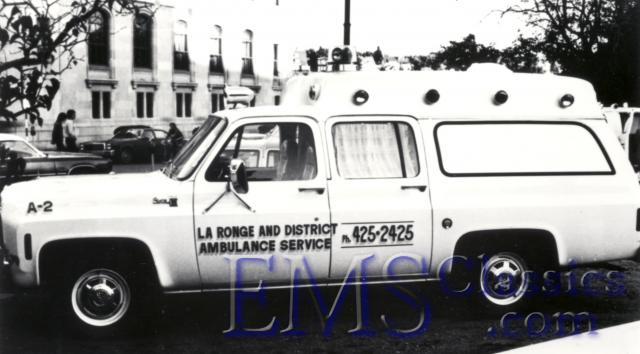 1978StrathroyGMSuburban,BobPostma,LaRongeSK.jpg