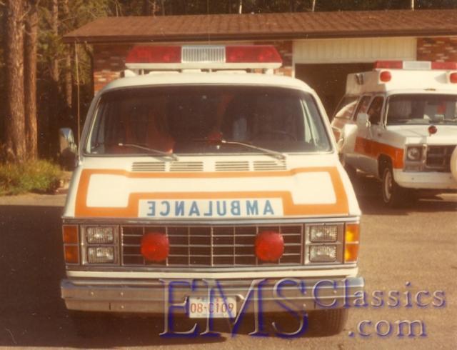 1983CrestlineDodge,Associated,WhitecourtAB02,photoAAOA.jpg