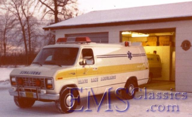 1983CrestlineFord,SlaveLakeAB,photoAAOA.jpg