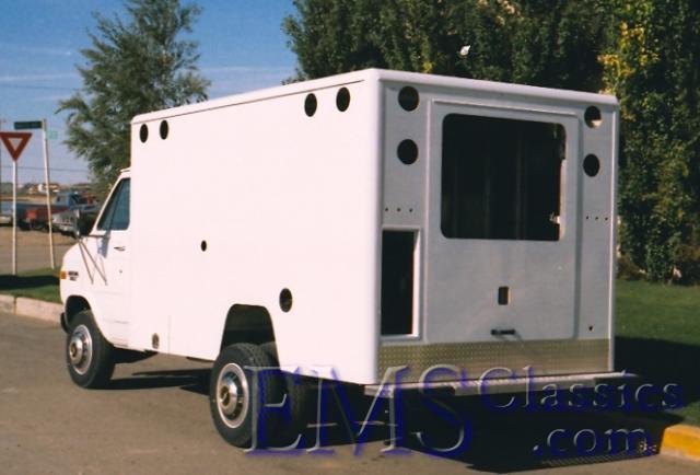 1988GM02.jpg