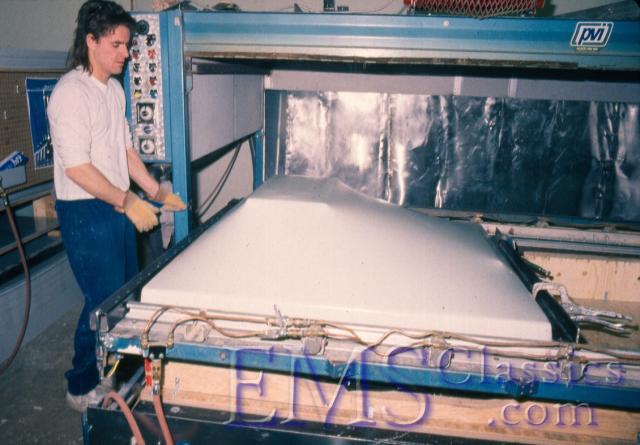 1989Thermovacuumforming03.jpg
