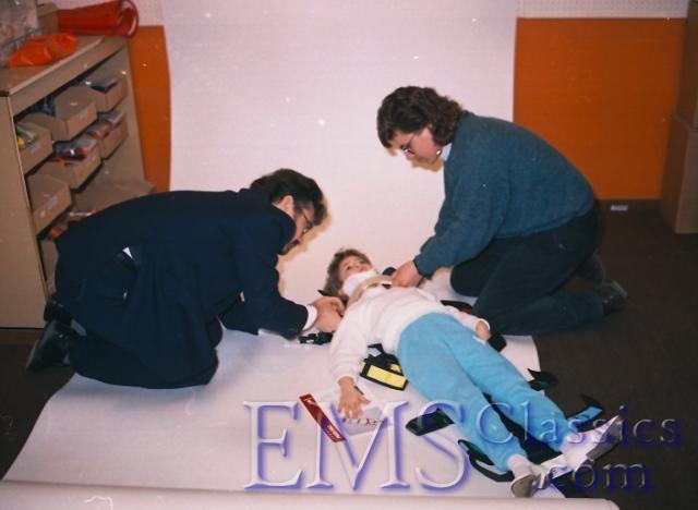 199003Ronn,Kim,RandyapplyingPediPac.jpg