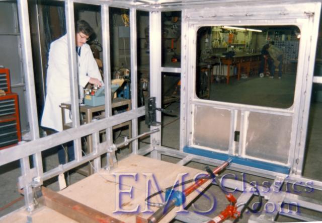 1990BodyDoorComponentsRetentionpushtest03.jpg