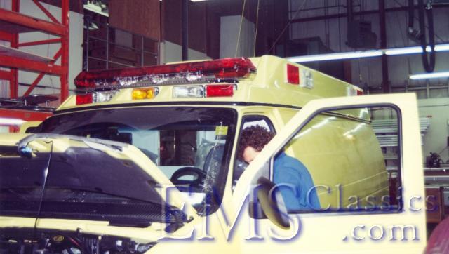 1994CrestlineFord02070A,SherbrookePQ.jpg