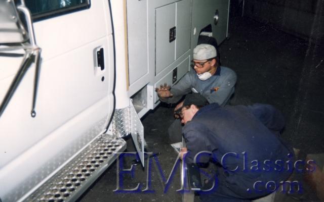 199502360S.jpg