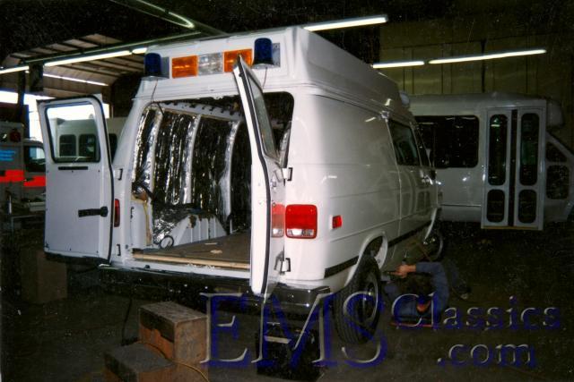 199602499A02.jpg