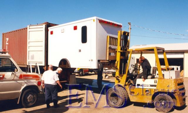 199903404CBUJordan05Howisthetiltoftheforklift.jpg