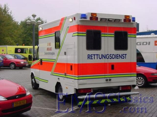 2000DeVriesMercedes02.JPG