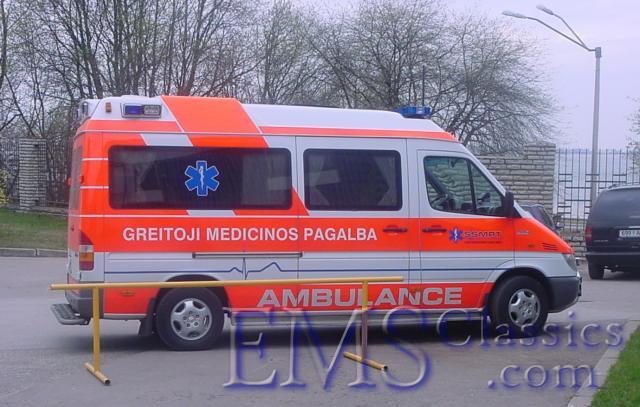 2003Mercedes03.JPG
