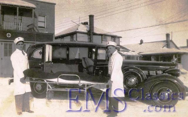 x1937Packard,JulesMarcoux,phJCMarcoux.jpg