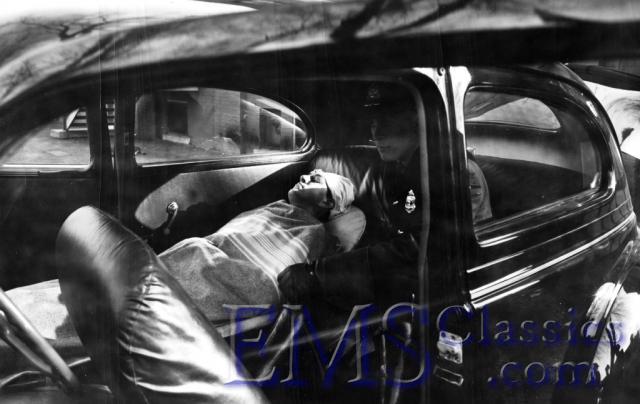 x1940Dodge,Verdun04,phCitySaskatoonArchivesx.jpg