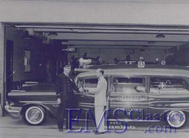x1957NationalPontiac,SykesvilleMD,phSeveLichtman.jpg