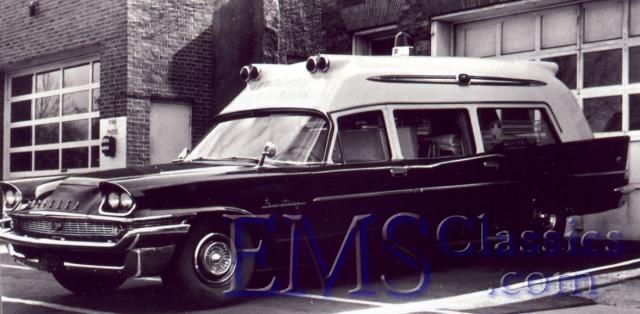 x1958MemphisChrysler,MetuchenNJ,photoRichLitton.jpg