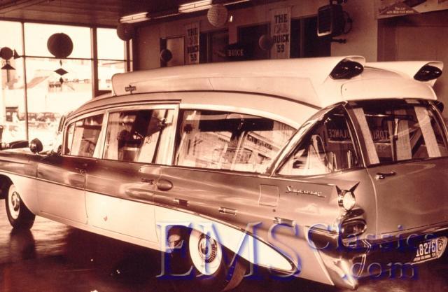 x1959SuperiorPontiac1,Victoria,phBHarford.JPG