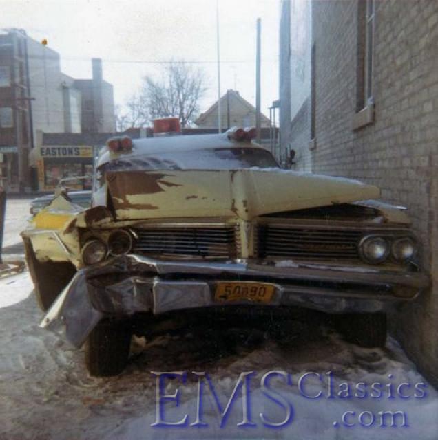 x1962SuperiorPontiac,photoMalcolmStanley.jpg