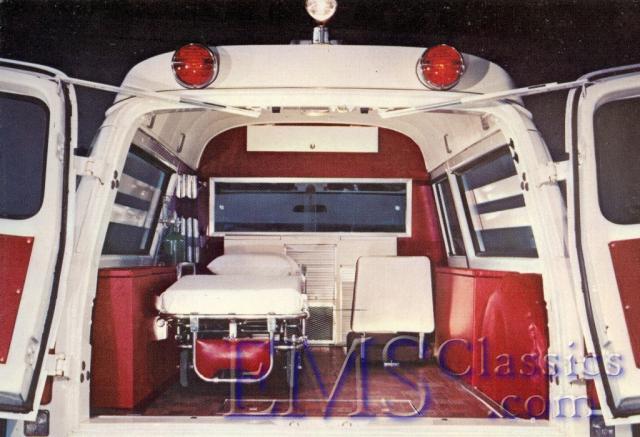 x1970WayneGMSuburban05,phBillLeverett.jpg