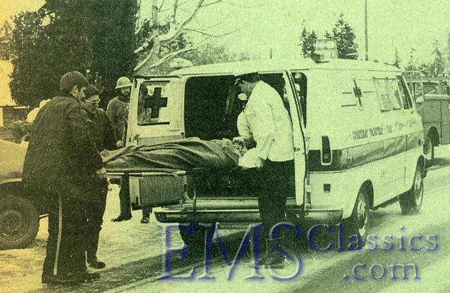x1971UniversalFord,Courtenay,photoLawrenceBurns.jpg
