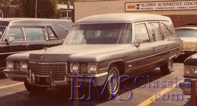 x1972MMCadillac,McCownCoach,StLouisMO,phSteveLoftin.jpg