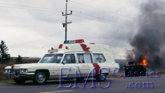 x1972SuperiorCadillac,photoBrianLatimer.jpg