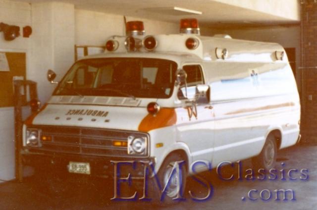 x1974Dodge,GrandForksND,phStanStone.jpg
