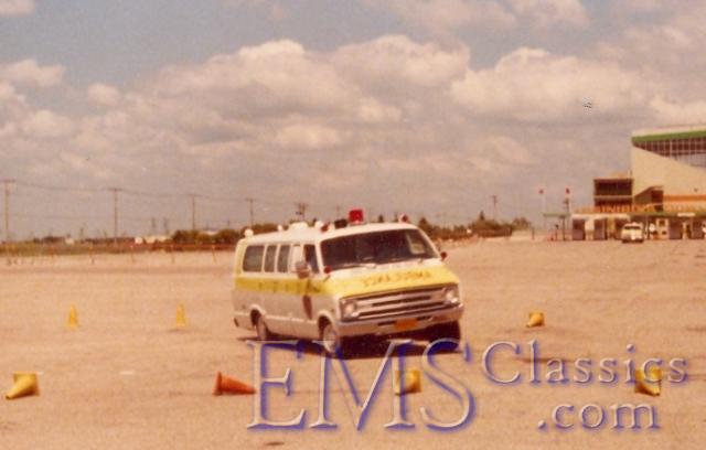 x1976StrathroyDodge,phStanStone.jpg