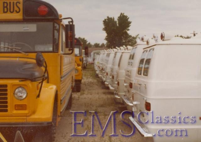 x1976SuperiorCanadianaDodge,Morris,phStanStone.jpg