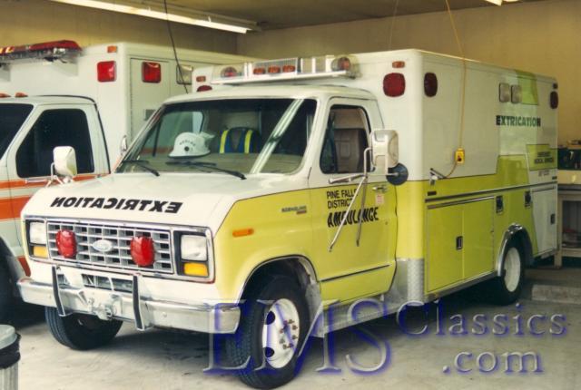x1983HortonFord,687FMA,PineFalls,phBrianSchuff.jpg
