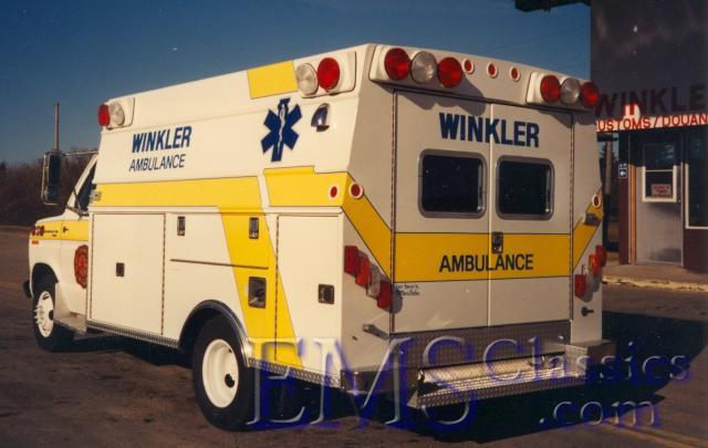 x1984BraunFord02AtCustoms,phBSchuff.jpg