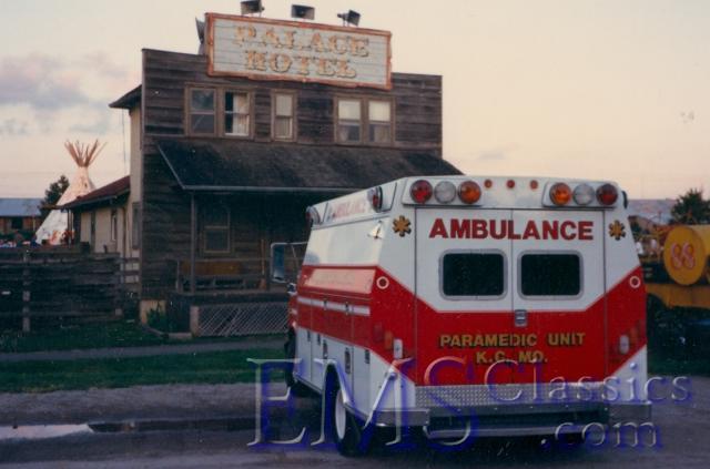 x1987BraunFord,KansasCity,phRonForsman.jpg
