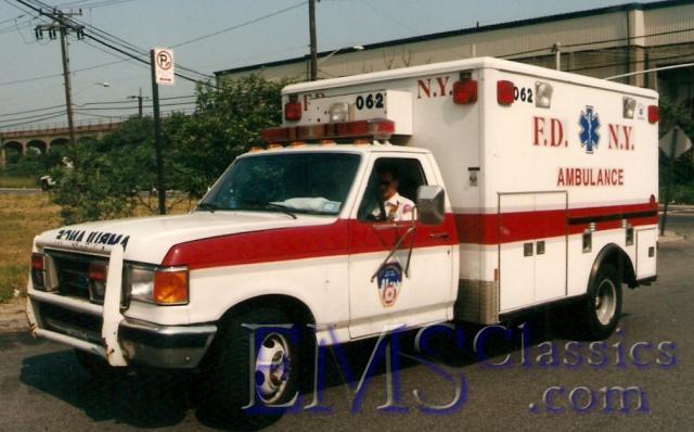 x1990sFordpostmergercolorscheme,photoNedS.jpg