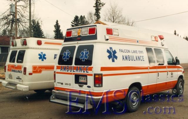 x1993WheeledCoachFord,FalconLake,phBrianSchuff.jpg